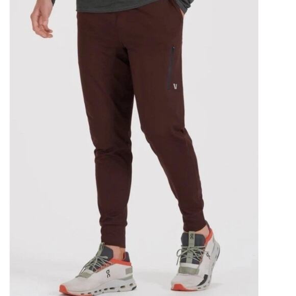 Vuori Sunday Performance Men's Joggers Burgundy size Large  Activewear - Picture 1 of 8